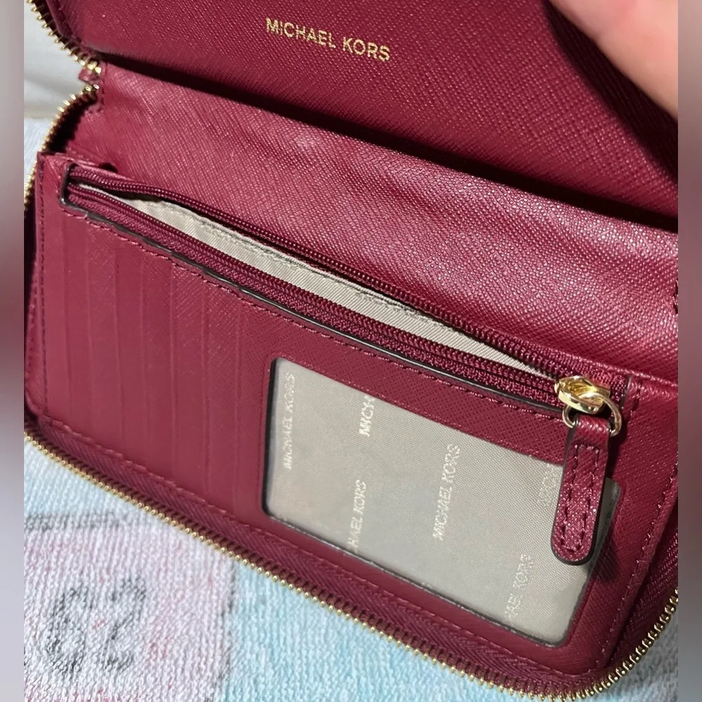-‎ Michael Kors Red Women’s wallet OS